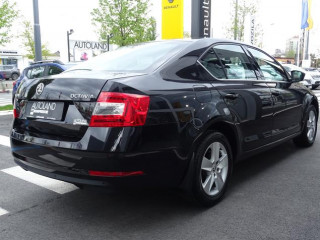 Škoda Octavia 2.0 TDI DSG Style 