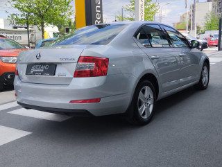 Škoda Octavia 1.6 TDI Ambiton DSG
