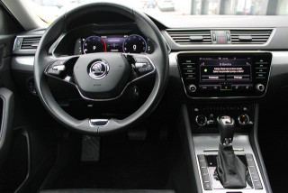 Škoda Superb 2.0 TDI AMBITION DSG 