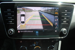 Škoda Superb 2.0 TDI Ambition DSG 