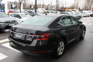 Škoda Superb 2.0 TDI Ambition DSG 