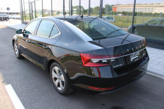 Škoda Superb 2.0 TDI Ambition DSG 