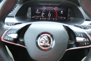 Škoda Superb 2.0 TDI Ambition DSG 