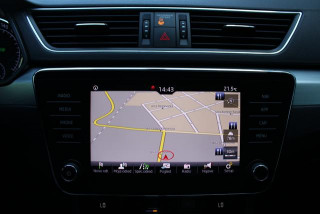 Škoda Superb 2.0 TDI STYLE DSG 