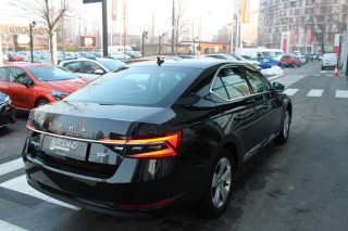 Škoda Superb 2.0 TDI Ambition DSG 