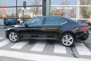 Škoda Superb 2.0 TDI STYLE DSG 