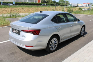 Škoda Octavia 2.0 TDI AMBITION DSG 