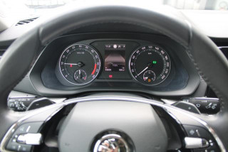 Škoda Octavia 2.0 TDI AMBITION DSG 