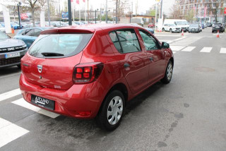 Dacia Sandero 1.2 Essential 