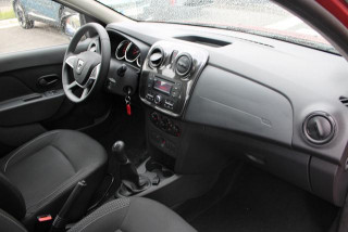 Dacia Sandero 1.2 Essential 