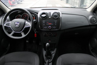 Dacia Sandero 1.2 Essential 