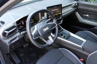 Dacia Bigster 1.8 HYBRID AUT 