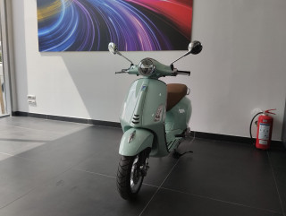 Vespa Primavera 125