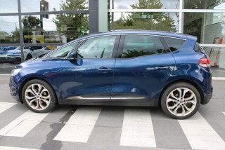 Renault Scenic 1.8 dCi 