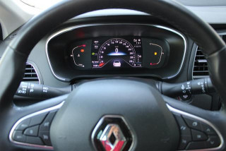 Renault Megane 1.5 dCi EDC 