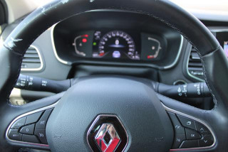 Renault Megane 1.5 dCi EDC 