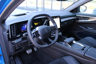 Renault Rafale 1.2 E-Tech Hybrid 