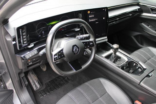 Renault Austral 1.3 tCe Hybrid 