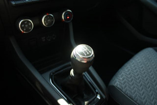 Renault Clio 1.0 sCe Limited 