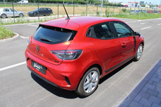 Renault Clio 1.6 E-tech Hybrid 