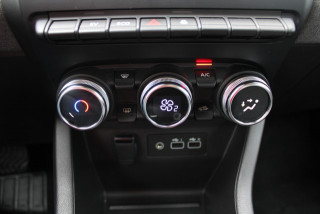 Renault Clio 1.6 E-tech Hybrid 