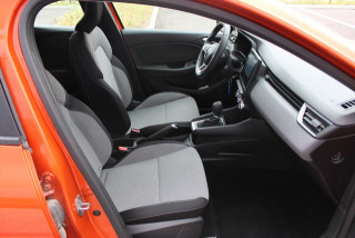 Renault Clio 1.6 E-tech Hybrid 