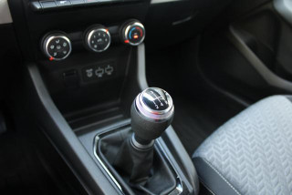 Renault Clio 1.0 sCe Limited 