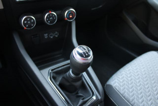 Renault Clio 1.0 sCe Limited 