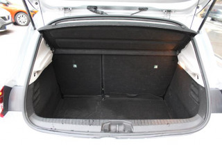 Renault Clio 1.0 tCe Limited CVT 