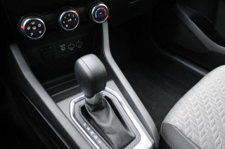 Renault Clio 1.0 tCe Limited CVT 