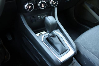 Renault Clio 1.0 TCE Intens CVT 