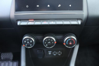 Renault Clio 1.0 tCe CVT 
