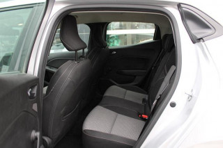 Renault Clio 1.0 tCe Limited CVT 