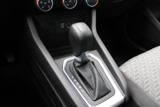 Renault Clio 1.0 tCe Limited CVT 