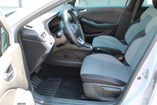 Renault Clio 1.6 E-Tech Hybrid 