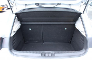 Renault Clio 1.0 tCe Limited CVT 