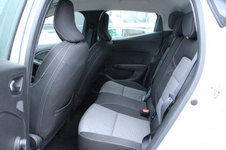 Renault Clio 1.0 tCe Limited CVT 