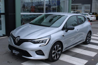 Renault Clio 1.0 tCe Limited CVT 