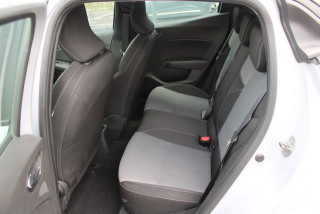 Renault Clio 1.6 E-tech Hybrid 