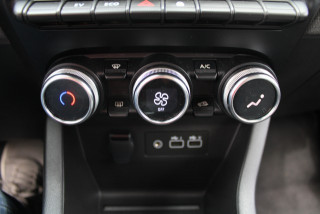 Renault Clio 1.6 E-tech Hybrid 