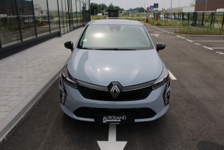 Renault Clio 1.6 E-tech Hybrid 