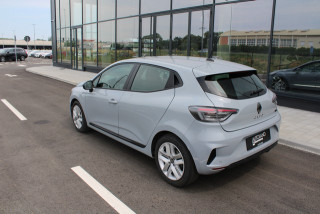 Renault Clio 1.6 E-tech Hybrid 