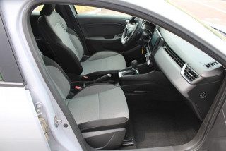 Renault Clio 1.6 E-tech Hybrid 