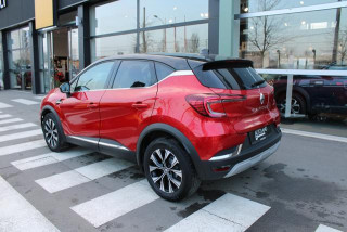 Renault Captur 1.3 tCe DCT Hybrid Intens 