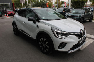 Renault Captur 1.3 tCe DCT Intens 