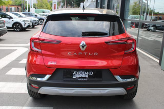 Renault Captur 1.3 tCe INTENS CVT 