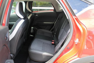 Renault Captur 1.3 tCe INTENS CVT 