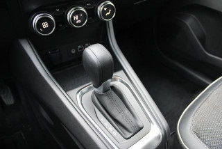 Renault Captur 1.3 tCe Hyb. DCT In. 