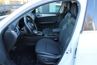 Renault Megane Conquest 1.3 tCe Hybrid EDC 