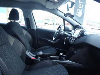 Peugeot 2008 1.6 HDI Business AUT 